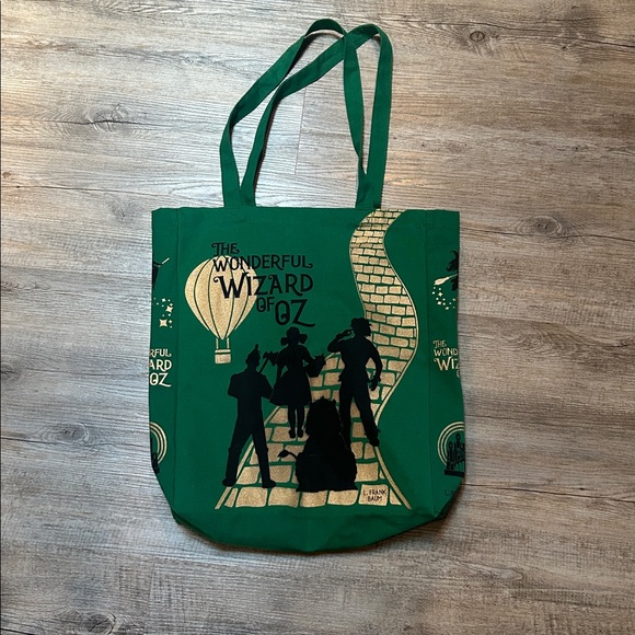 Barnes & Noble Handbags - Barnes & Noble Canvas Tote Bag Green & Gold The wonderful Wizard of Oz -large